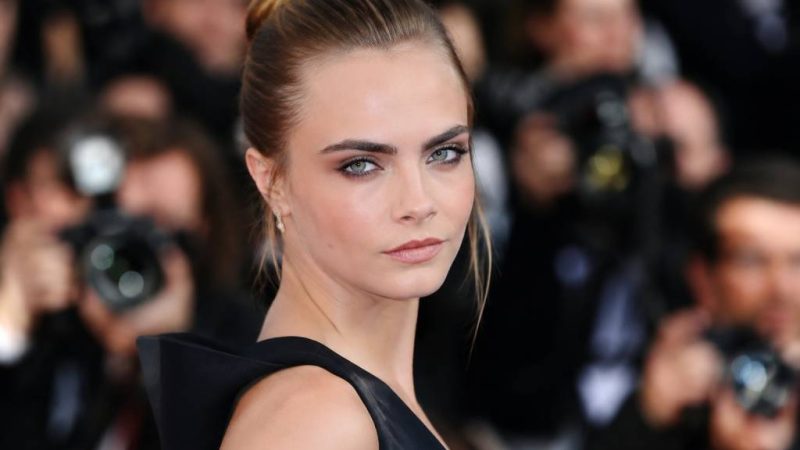 Cara Delevingne enceinte : ce que l’on sait de la rumeur qui fait le buzz